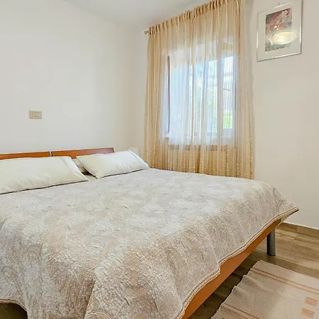 Apartman Valentino *